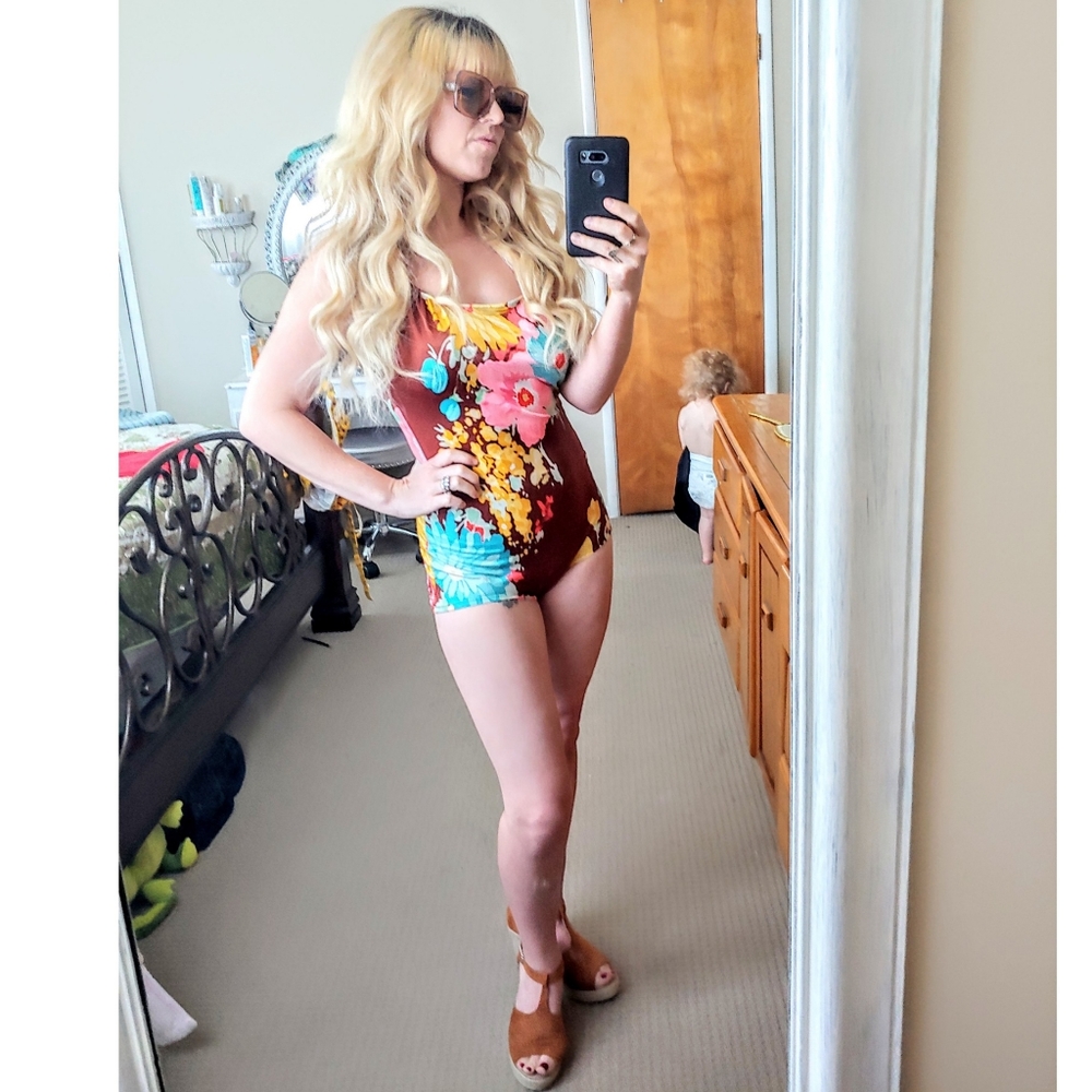 70s swimsuit